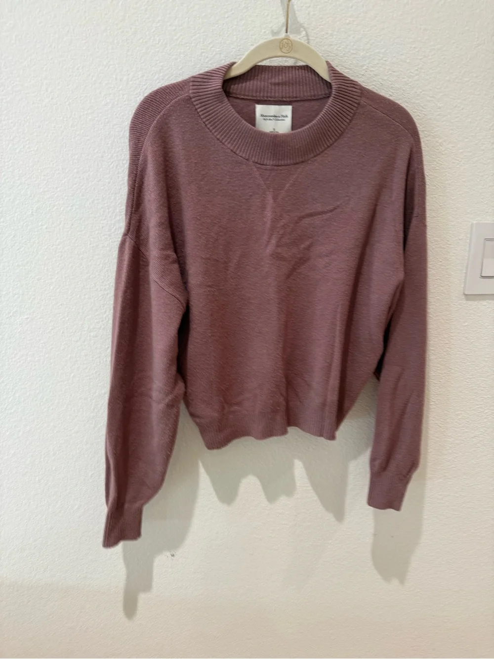Abercrombie & Fitch Mauve Crewneck Sweater
